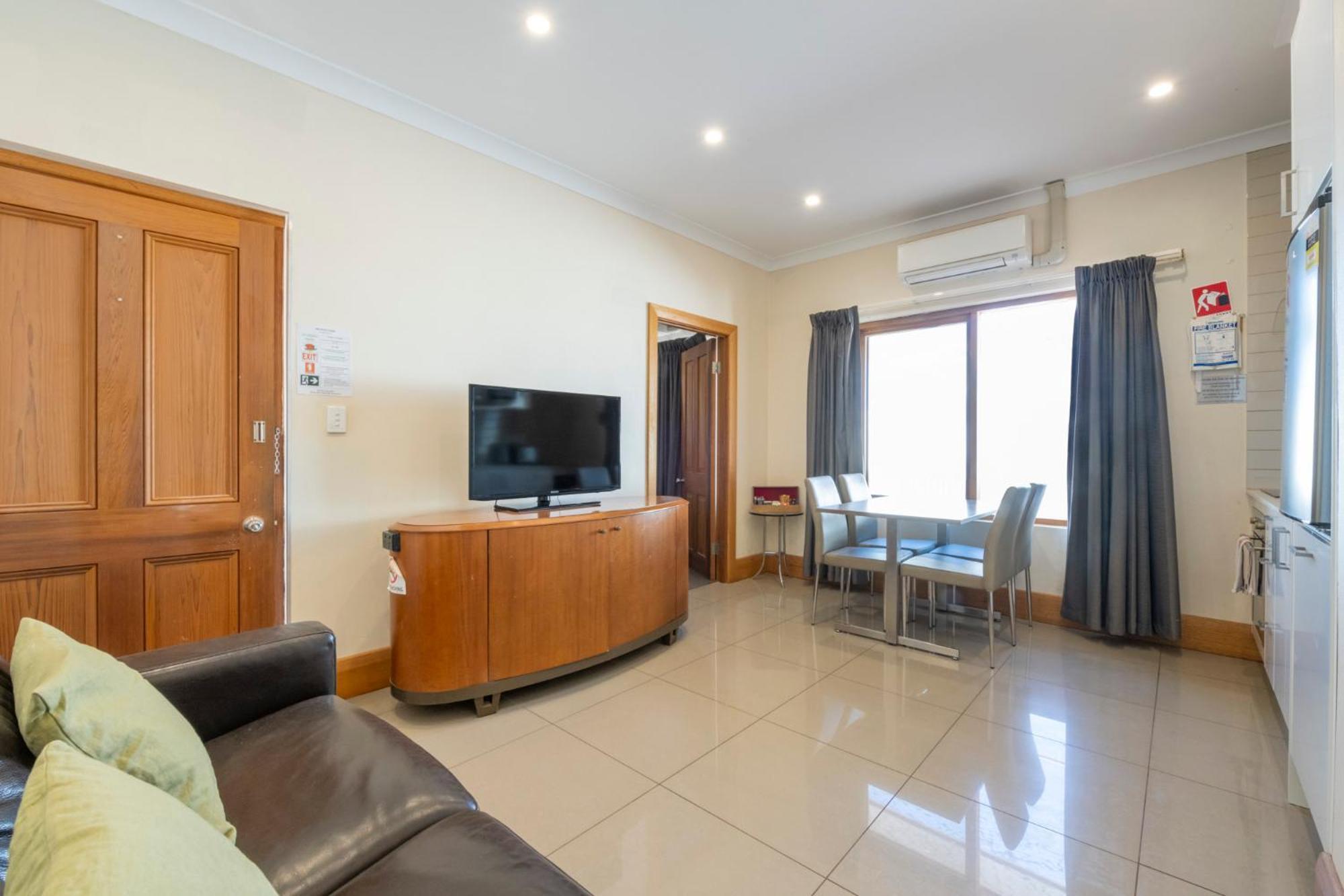 Big4 Stuart Range Outback Resort クーバーペディ エクステリア 写真